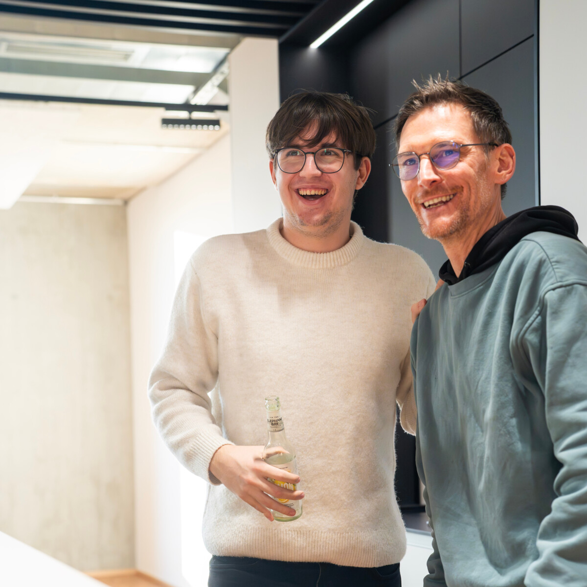 <strong>Kontakt</strong>